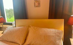 Lakeview Guest House